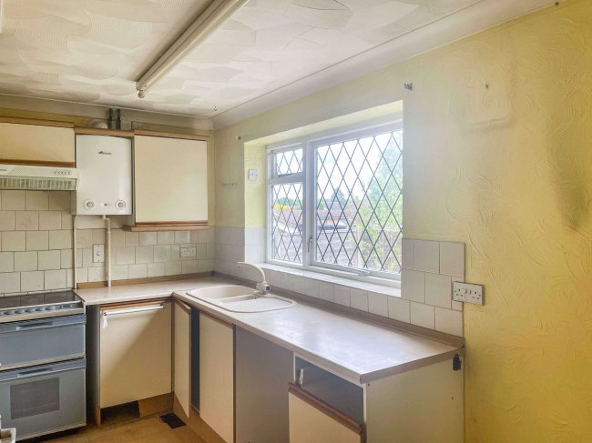 8 St Benedicts Road, Brandon, IP27 0UP 5