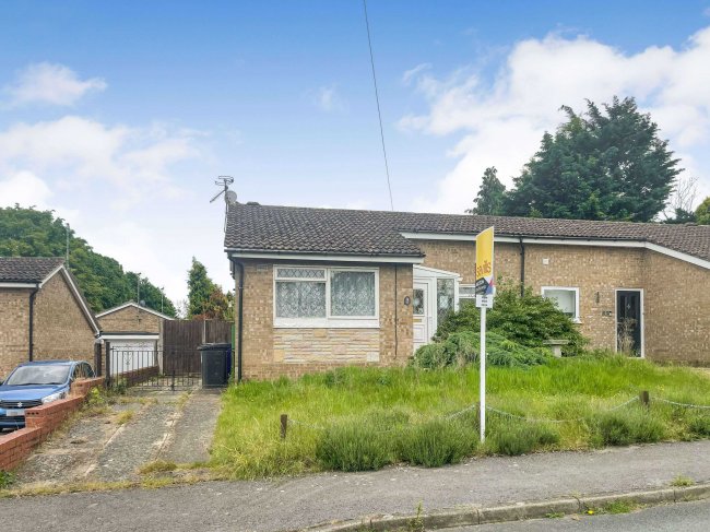 8 St Benedicts Road, Brandon, IP27 0UP 5