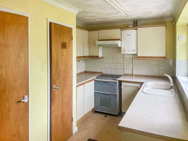 8 St Benedicts Road, Brandon, IP27 0UP 5