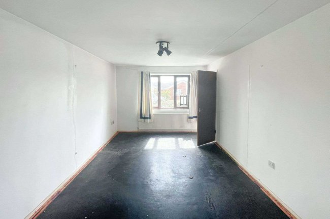 6 Forge Way, Chester, CH4 7NN 9