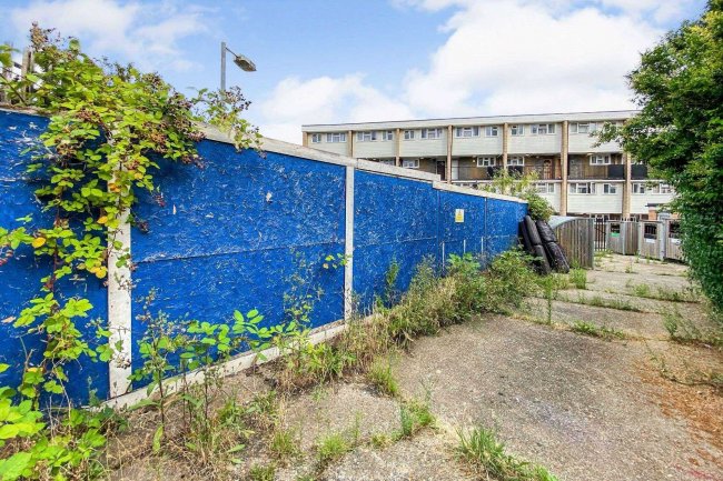 Plot 1, rear of 60 Brigadier Hill, Enfield, EN2 0NJ 9