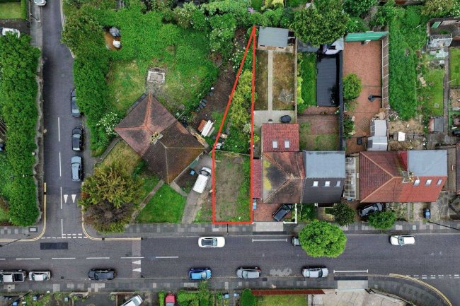 78a Northern Avenue, London, N9 9QX 6