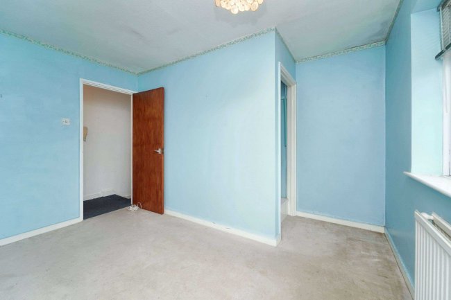 Flat 2, 2 College Road, Epsom, Surrey, KT17 4EY 10