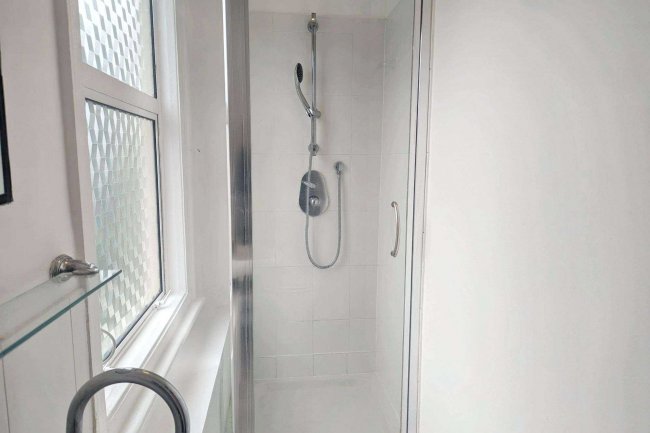 First Floor Flat, 31 Thornford Road, Lewisham, SE13 6SG 7