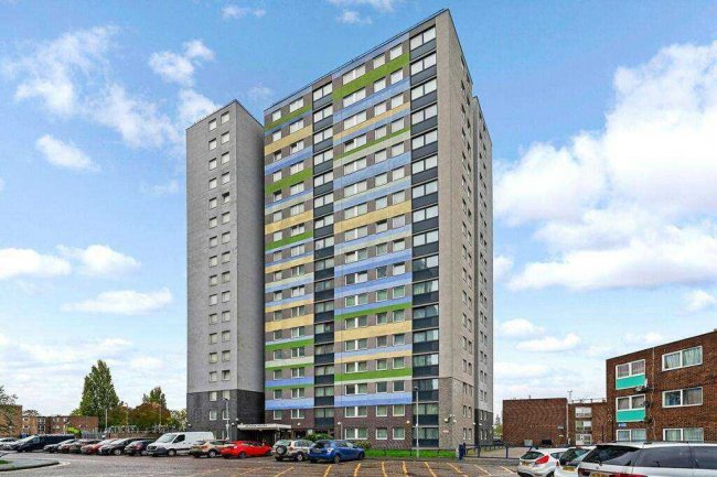 42 Mersea House, 104, Harts Lane, Barking, Essex, IG11 8LW 7