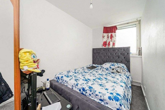 42 Mersea House, 104, Harts Lane, Barking, Essex, IG11 8LW 7