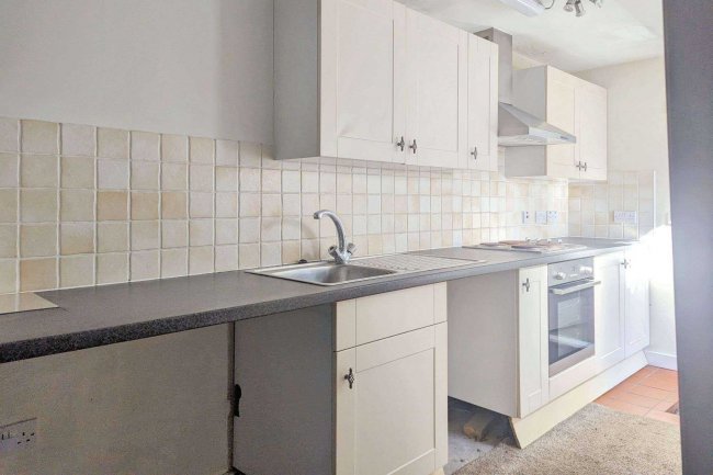 2 Rushams Road, Horsham, RH12 2NT 4