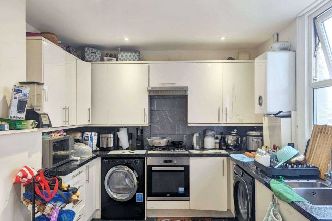 36 Pemdevon Road, Croydon, Surrey, CR0 3QN 3