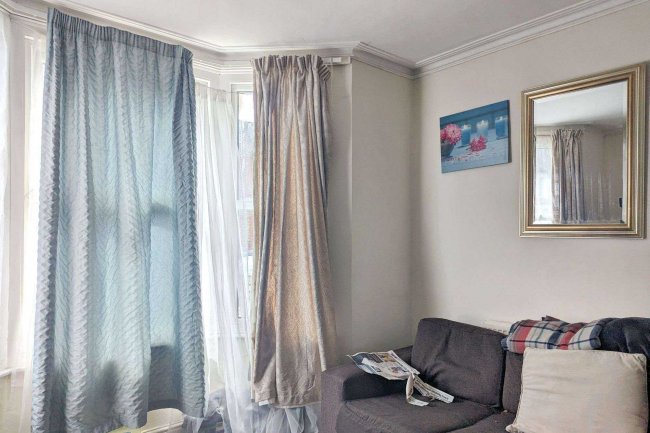 36 Pemdevon Road, Croydon, Surrey, CR0 3QN 3