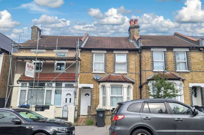 36 Pemdevon Road, Croydon, Surrey, CR0 3QN 3