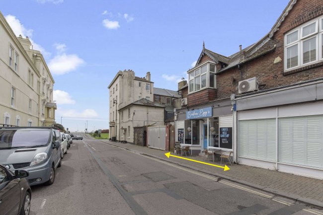 2 Norfolk Rd, Littlehampton, BN17 5PL 6