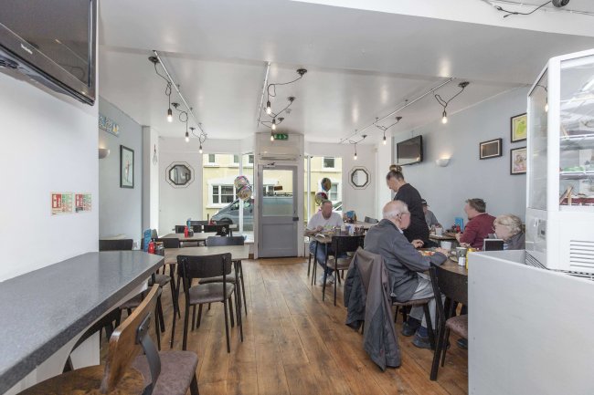 2 Norfolk Rd, Littlehampton, BN17 5PL 6