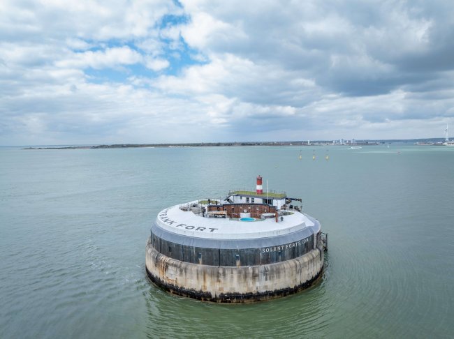 Spitbank Fort, Solent, Hampshire, PO5 3PA 1