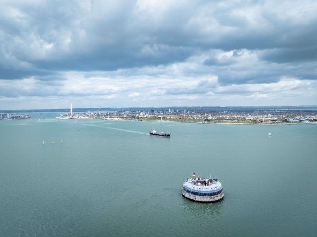 Spitbank Fort, Solent, Hampshire, PO5 3PA 1
