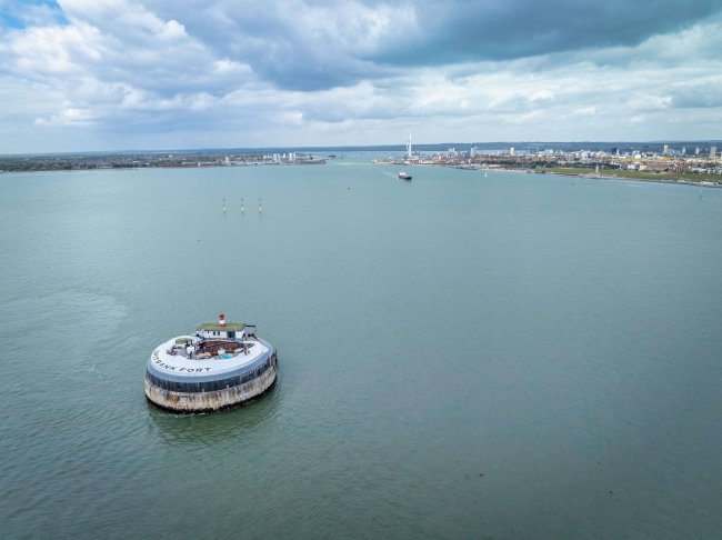 Spitbank Fort, Solent, Hampshire, PO5 3PA 1