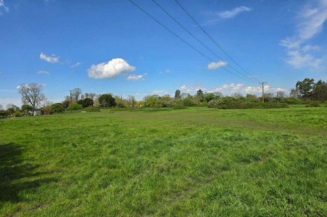 Grazing land at Mepal, Ely, Cambridgeshire CB6 2AJ 9