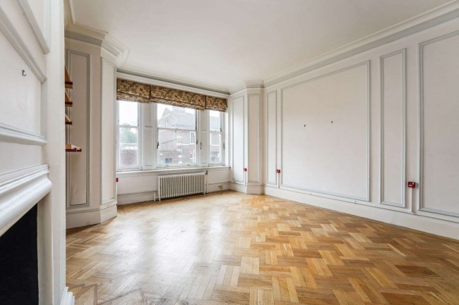 Flat 2, 3-5 Cheyne Place, Chelsea, London, SW3 4HH 9