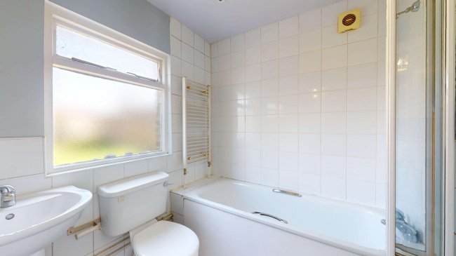 92 Queen Mary Road, Upper Norwood, London, SE19 3NP 8