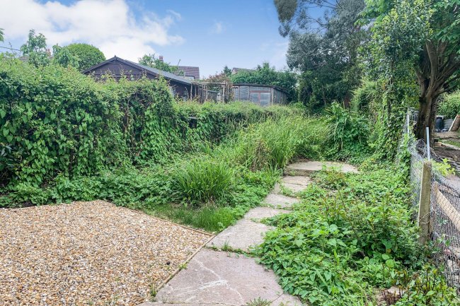 85 Broadway Crescent, Ryde, Isle of Wight, PO33 3QT 3