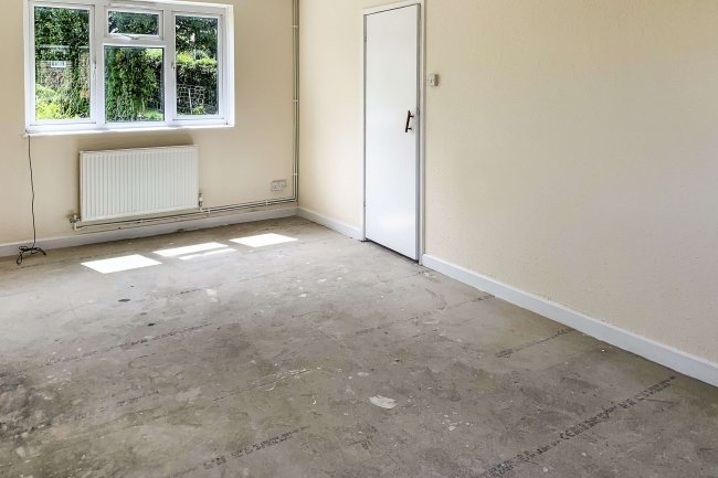 85 Broadway Crescent, Ryde, Isle of Wight, PO33 3QT 3