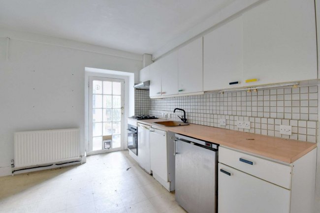 Flat 5 Manna Mead, 17 West Grove, Greenwich, London SE10 8QT 1