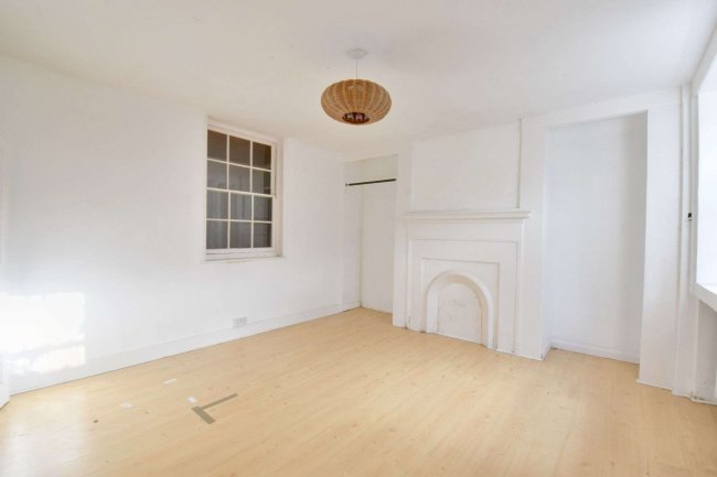 Flat 5 Manna Mead, 17 West Grove, Greenwich, London SE10 8QT 1
