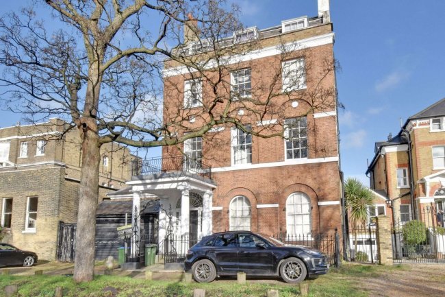 Flat 5 Manna Mead, 17 West Grove, Greenwich, London SE10 8QT 1