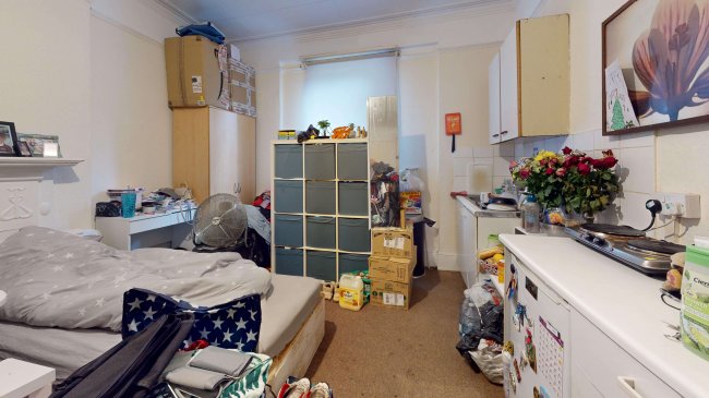 19 Beech House Road, Croydon, Surrey, CR0 1JQ 8