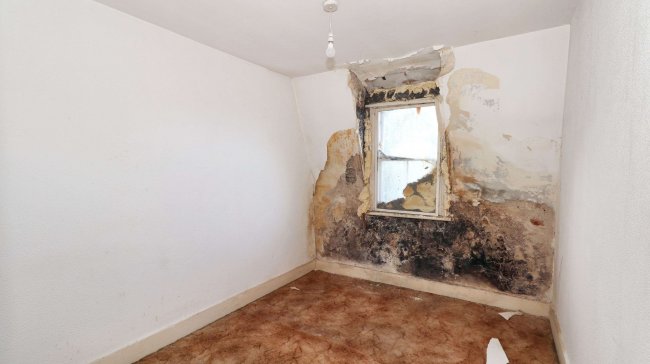 15c High Street, Herne Bay, Kent, CT6 5LJ 1