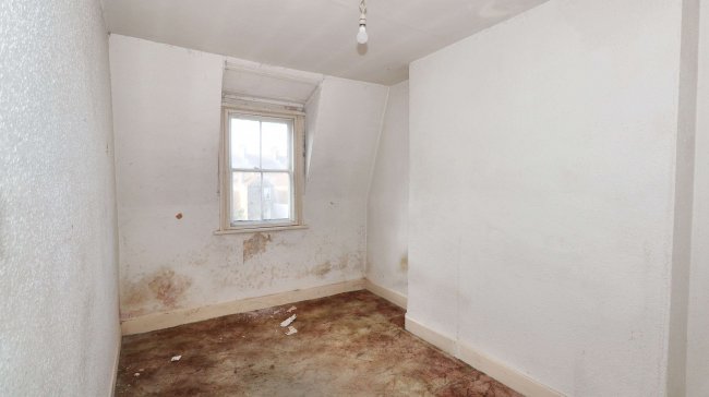 15c High Street, Herne Bay, Kent, CT6 5LJ 1