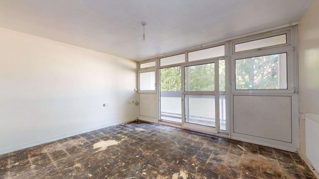 5 Ballinger Point, Bromley High Street, Bow, London E3 3EH 1