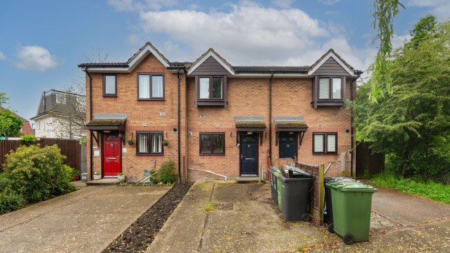 23 Pool Court, Catford, London, SE6 3JQ 10