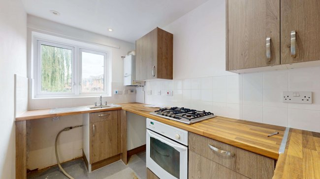 23 Pool Court, Catford, London, SE6 3JQ 10