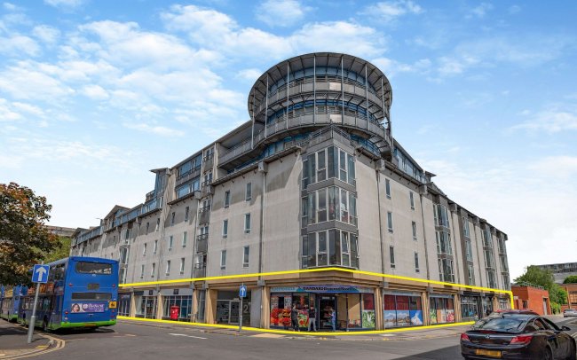 Retail Units, 1 Sanford Street, Swindon, Wiltshire SN1 1AF 3