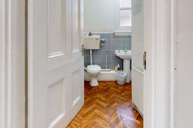 397 Barking Road, London, E6 2JT 7