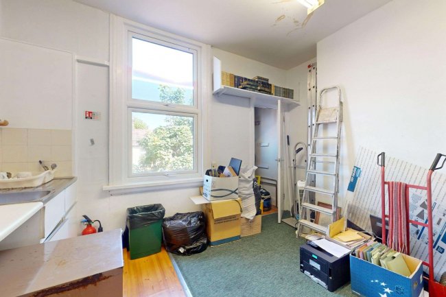 397 Barking Road, London, E6 2JT 7