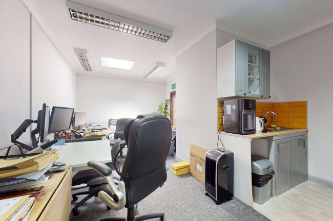 397 Barking Road, London, E6 2JT 7