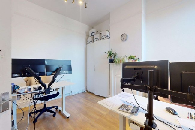 397 Barking Road, London, E6 2JT 7