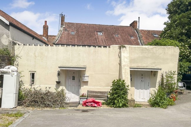 17-19 Benedict Street, Glastonbury, Somerset, BA6 9NE 4