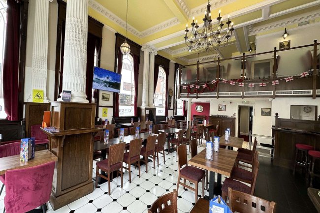 The Old Bank, 38-40 High Street, Stourbridge DY8 1EP 10