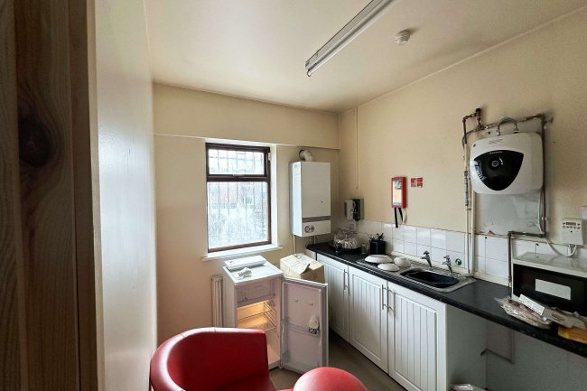 129-131 High Street, Bloxwich, Walsall WS3 3LE 9