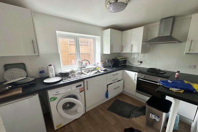 Four Ways House, 7-8 High Street, Cradley Heath B64 5HP 10