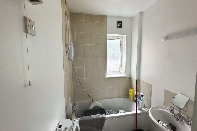 Vine Court, 20 Prince Street, Cradley Heath B64 6BD 1