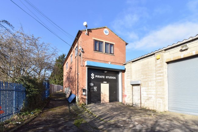 Unit 3 Media House, Hockney Road Industrial Estate, Bradford, West Yorkshire, BD8 9HQ 8