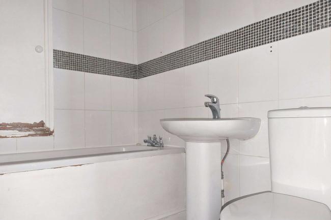 Flat 1, 55-56 Oakley Street, Chelsea, London, SW3 5HB 1