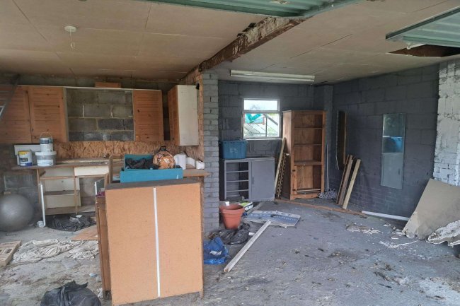 Garage Plot to rear of 199 Lyndhurst Avenue, Whitton, TW2 6BN 5