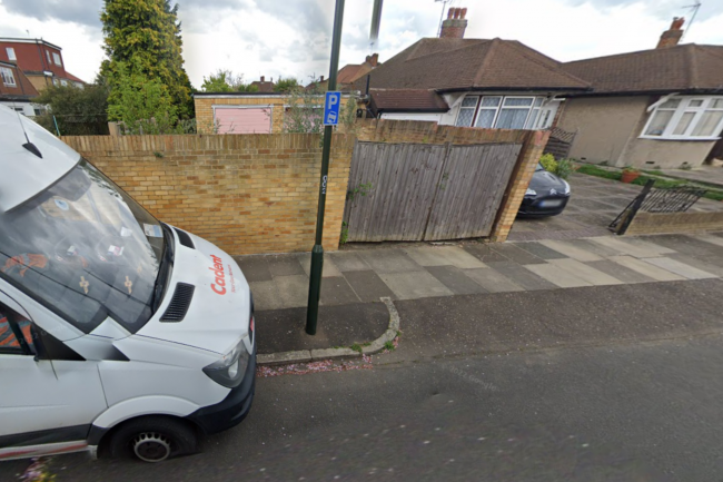 Garage Plot to rear of 199 Lyndhurst Avenue, Whitton, TW2 6BN 5