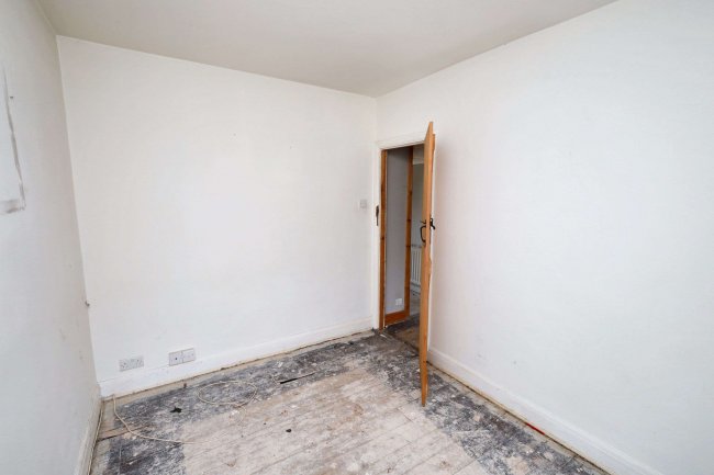 Twingates, Gregory Road, Hedgerley, Slough, Buckinghamshire, SL2 3XL 1