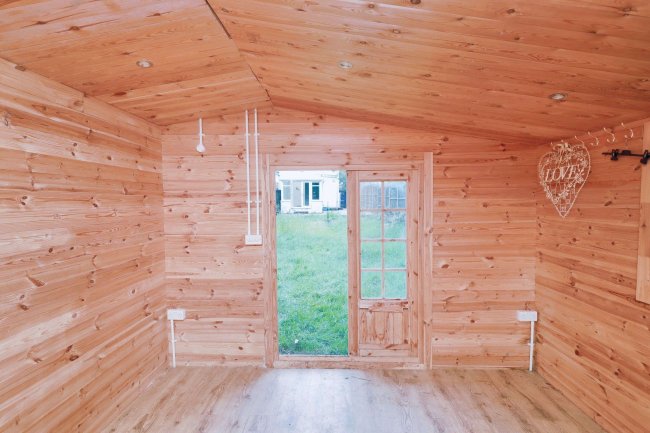 Twingates, Gregory Road, Hedgerley, Slough, Buckinghamshire, SL2 3XL 1