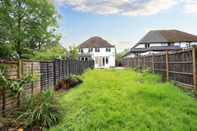 Twingates, Gregory Road, Hedgerley, Slough, Buckinghamshire, SL2 3XL 1